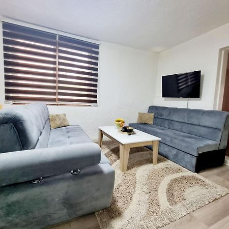 Apartman Family SJJ Esterno foto