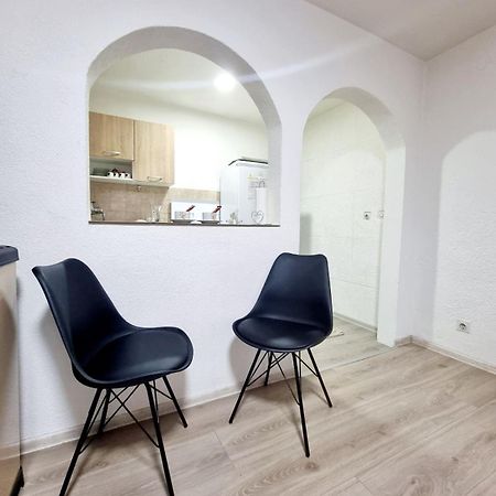 Apartman Family SJJ Esterno foto