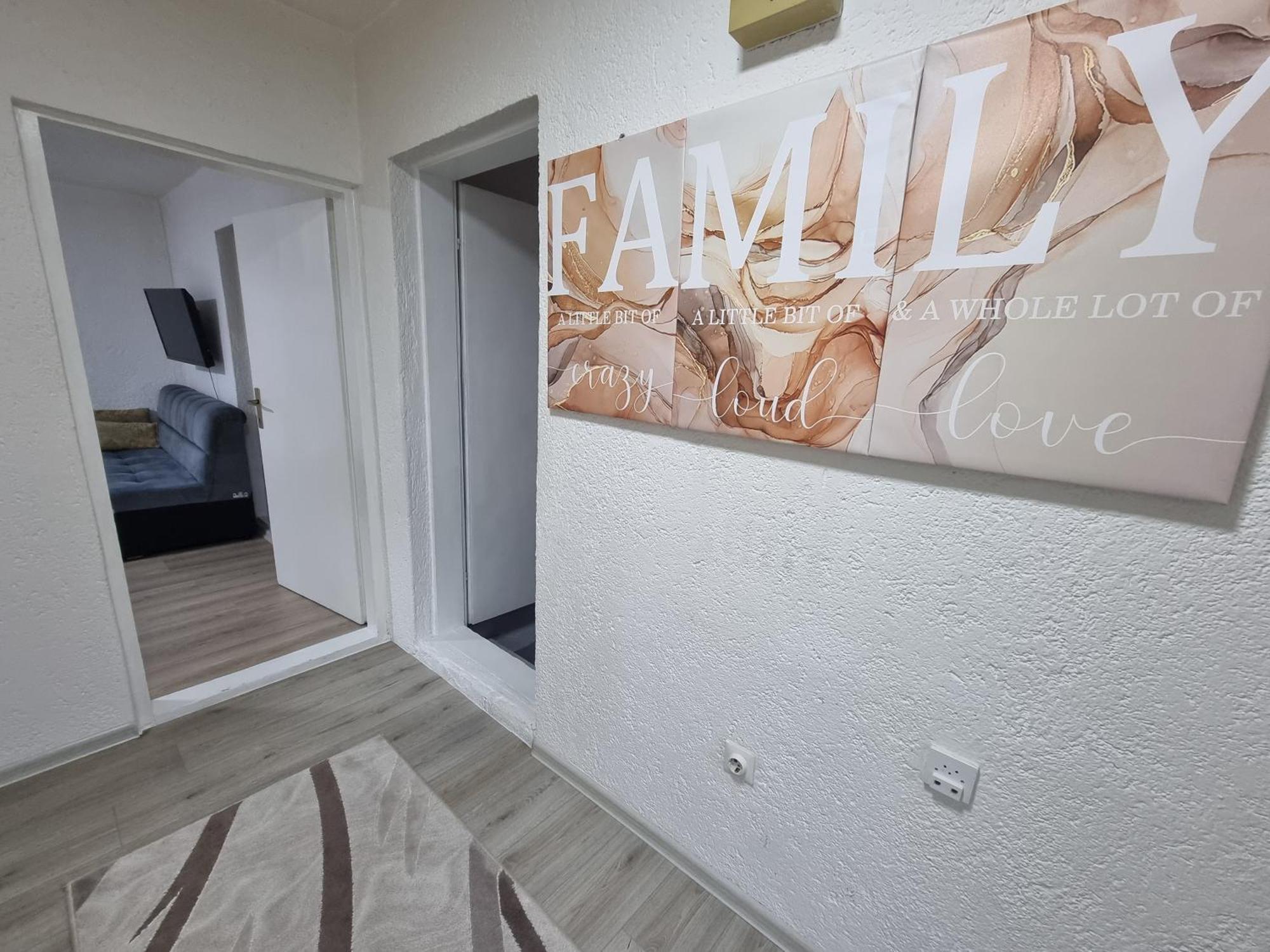 Apartman Family SJJ Esterno foto